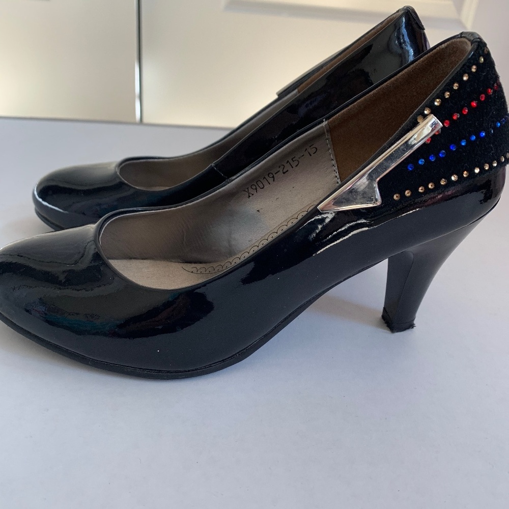 Women's Size 4 Bedazzled Heels